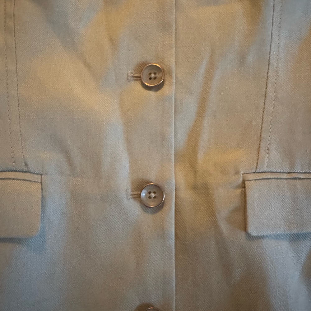 Guess Beige Button-Up Top - Picture 3 of 4